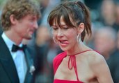 Festival de Cannes : Sophie Marceau en combinaison rouge incendiaire met le feu à la Croisette !