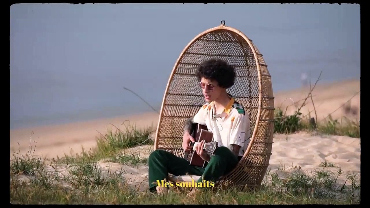Robin chante "Sablier" en acoustique