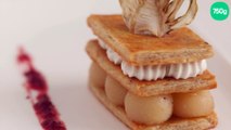 Millefeuille, crème de roquefort et poires confites aux épices, chutney Bettrerave-Framboise, et Chips de fenouil