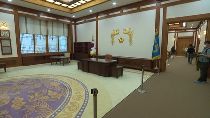 오늘부터 청와대 본관 집무실·관저 건물 내부 관람 가능 / YTN