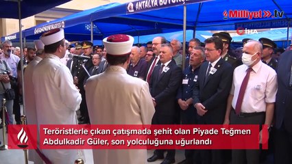 Antalya şehidini son yolculuğuna uğurladı