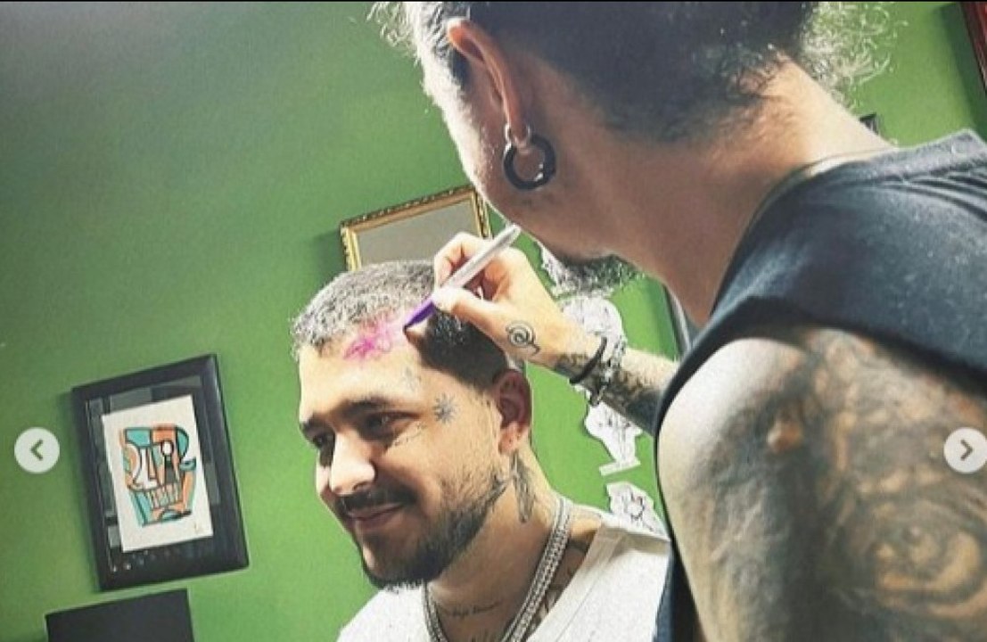Christian Nodal dice adiós al último tatuaje de Belinda