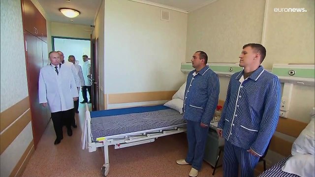 شاهد: بوتين يزور الجنود الروس الجرحى في حرب أوكرانيا لأول مرة منذ بدء الغزو