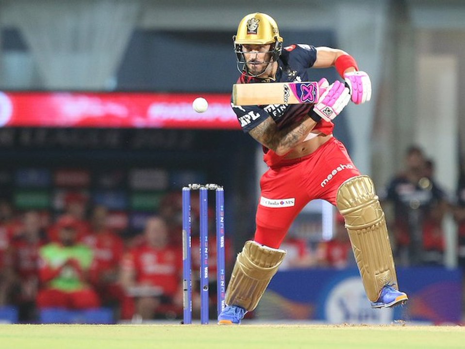 IPL 2022: RCB fans disappoints as ‘Big Names’ like Faf-Kohli flop today | वनइंडिया हिन्दी