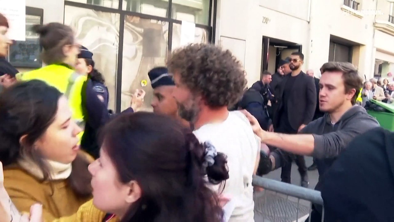 Klimaproteste in Paris: TotalEnergies wird angeprangert