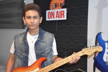 YALIN IN İŞİTME KAYBI TUTKUNU OLDUĞU MÜZİKLE YÜZDE 40 GERİLEDİ