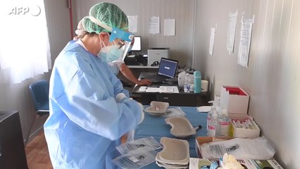 Calo contagi ma reinfezioni Covid al 6,5%