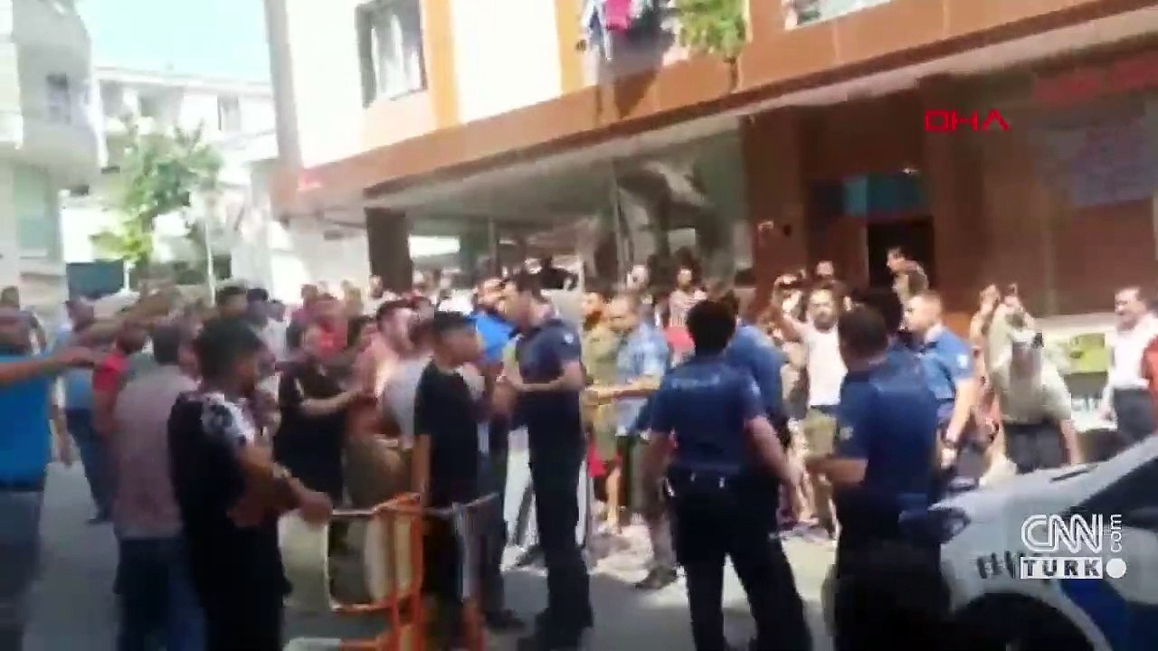 Sokakta düğün tartışmasında arbede çıktı, polis havaya ateş etti