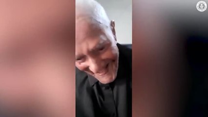 El hombre más longevo del mundo cumple 113 años