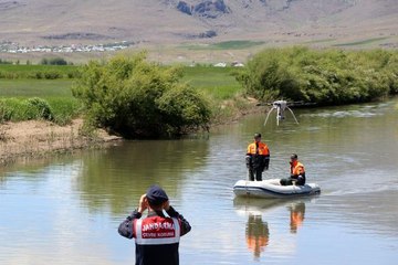 KAÇAK İNCİ KEFALİ AVCILARI, TERMAL DRONLAR İLE TAKİP EDİLİYOR