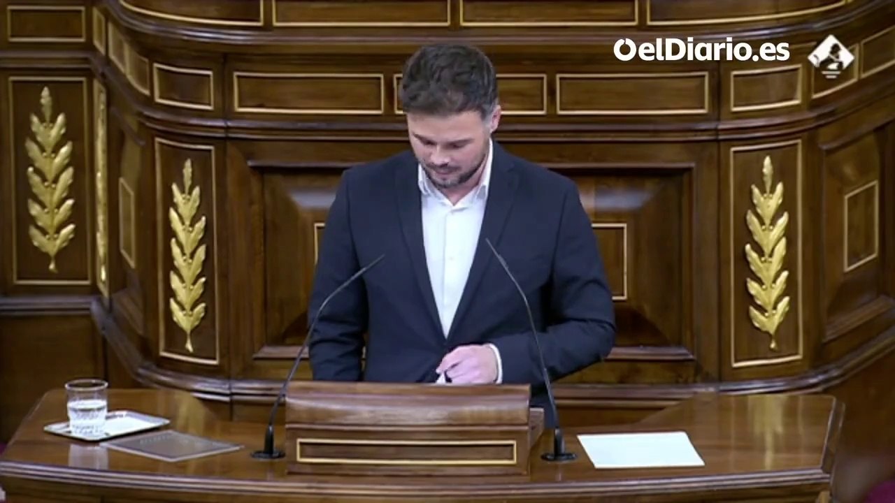 Rufián: "¿Por qué promete un mayor control judicial cuando el mayor controlador del CNI es usted?"