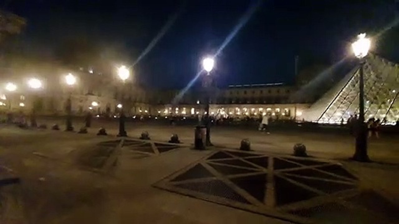 Louvre Museum Paris _ Cool Facts