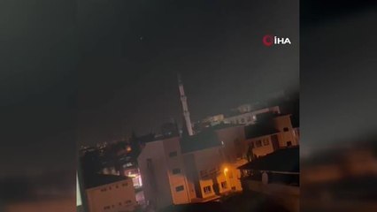 Yine merkezi ezan sistemine girdiler, şarkı dinlettiler