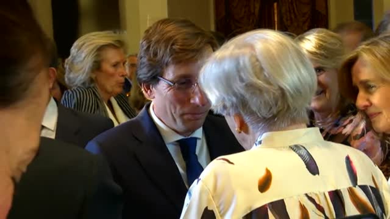 José  Luis Martínez Almeida: "Las instituciones no somos capaces de llegar a todo"