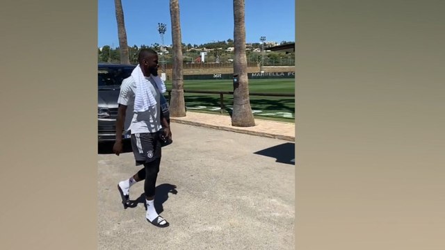 No hay más palabras: el grito madridista de Sané a Rüdiger al llegar a la concentración