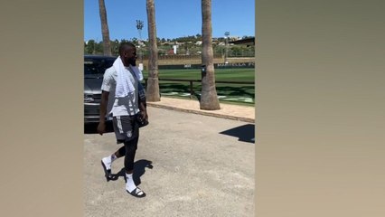 No hay más palabras: el grito madridista de Sané a Rüdiger al llegar a la concentración