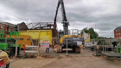 Demolition of former Sofa King building