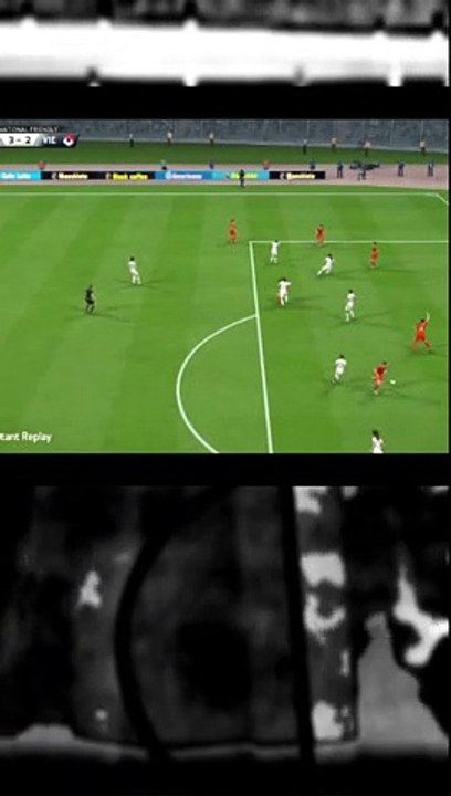 Bàn thắng volley siêu ảo chắc có lẽ chỉ có trong game
