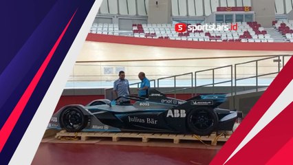 Begini Penampakan Replika Mobil Formula E di Jakarta