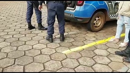Dono de Honda Strada furtada vê peças sendo vendidas na rede social, localiza a moto e aciona a GM