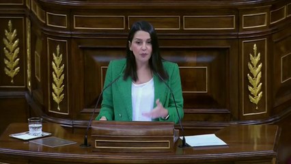 Arrimadas acusa a Sánchez de ser "una bola de demolición contra las instituciones del Estado"
