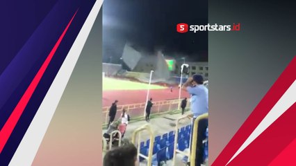 Ngeri! Stadion Sepak Bola di Kazakhstan Ini Roboh Ditiup Angin Kencang