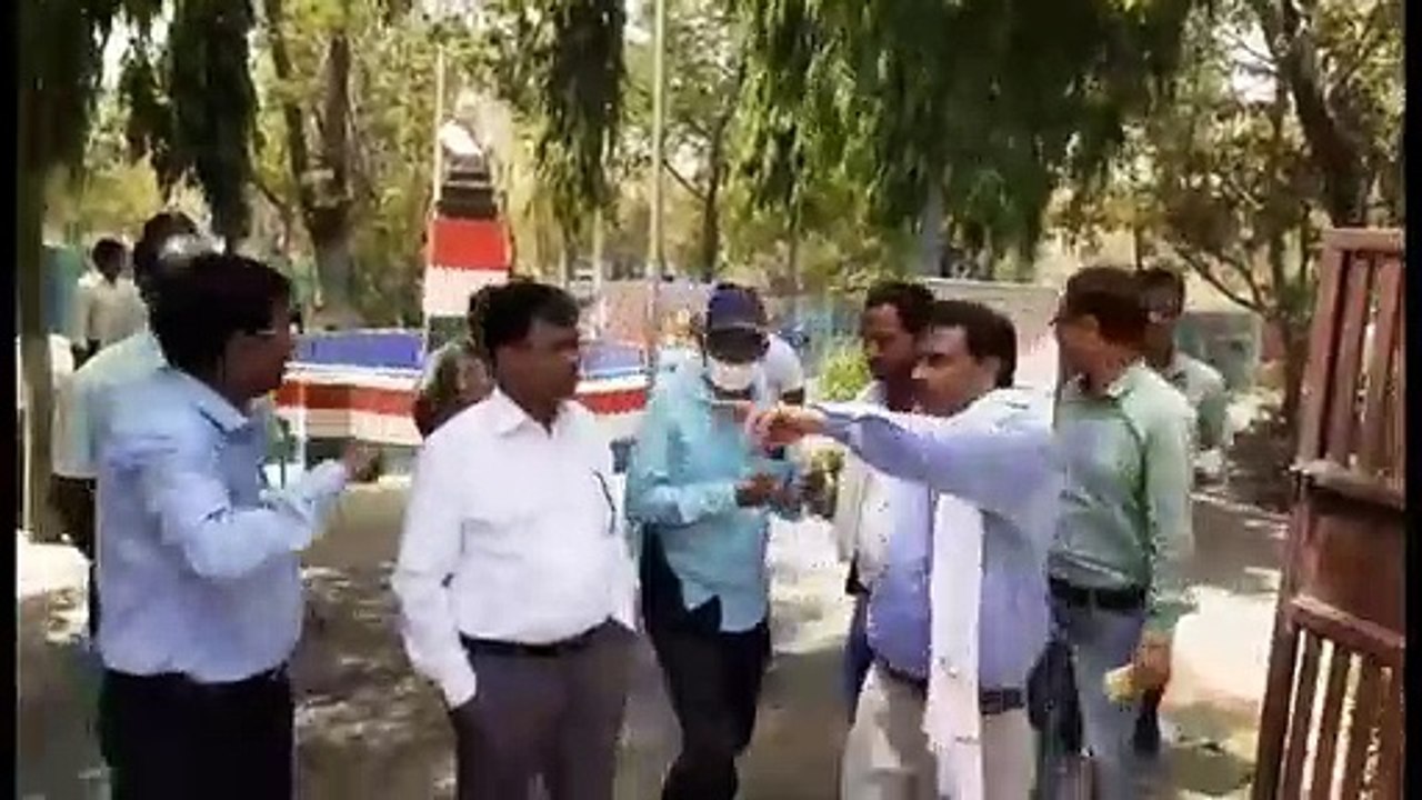 Collector did such work in MP, Ratlam became happy video