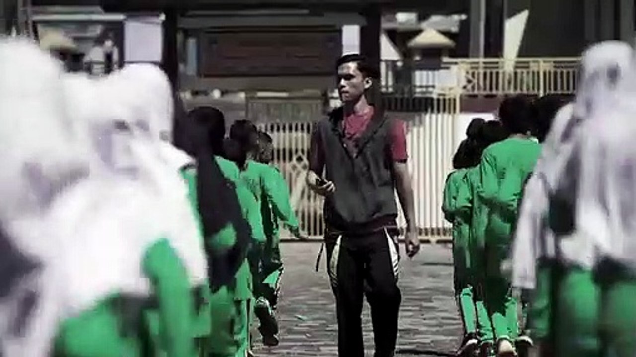PIALA UNTUK GURU