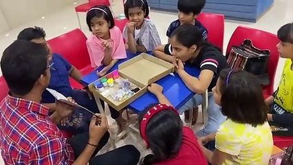 पाई समर कैम्प- छोटे बच्चे सीख रहे रोबोट के बारे तो बड़े सीख रहे गिटार