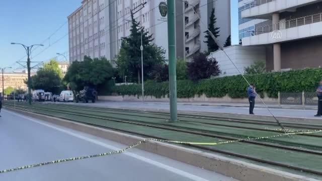 Gaziantep Emniyet Müdürlüğü önünde bir kişi etkisiz hale getirildi