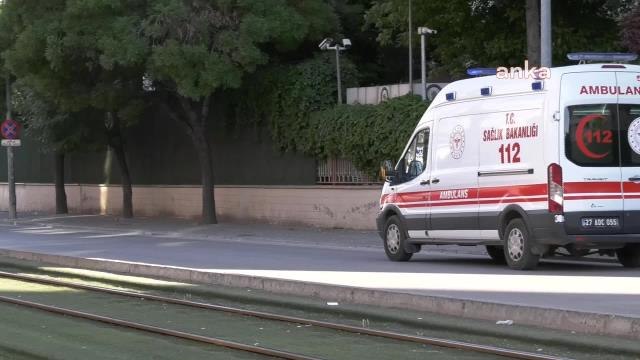 Gaziantep Emniyet Müdürlüğü Önüne Gelerek Üzerimde Bomba Var Diyen Şahıs Vurularak Etkisiz Hale Getirildi