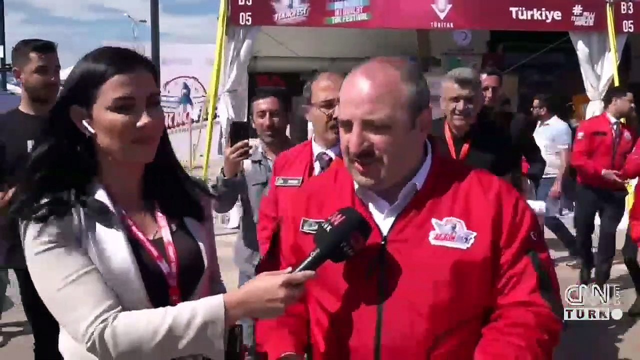 Azerbaycan'da TEKNOFEST rüzgarı! Selçuk Bayraktar: "Meselenin özü inanmak"