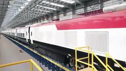 شاهد أفخم قطارات السكة الحديد بعد التشغيل التجريبى بدون ركاب