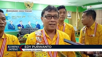 Pecahkan Rekor, 400 Dosen dan Mahasiswa Baca Puisi