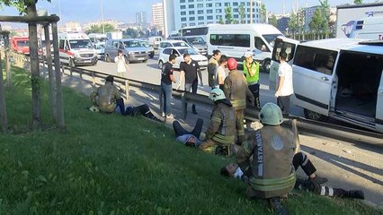 Ümraniye'de emniyet şeridinde can pazarı! Çok sayıda yaralı var
