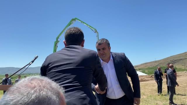 İmamoğlu Van Muradiye'de: Dilimiz, Yaşam Biçimimiz, Etnik Kökenimiz Ne Olursa Olsun Birbirimizle Yaşamanın Ne Kadar Büyük Mutluluk Olduğunu...