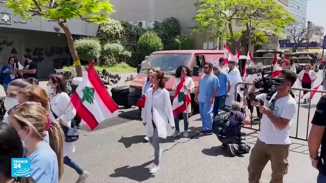 الليرة اللبنانية تسجل تدهوراً قياسياً جديداً أمام الدولار