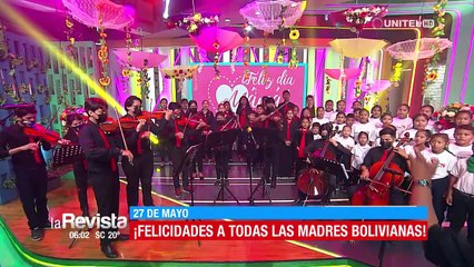 El coro y orquesta municipal de Cotoca deleitó con su talento a las mamás