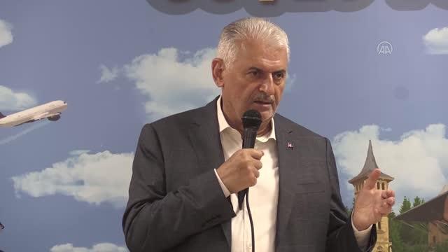 Binali Yıldırım: (Yap-İşlet-Devret projeleri) 2025 yılından itibaren 100 yıl boyunca bu yollar, otoyollar, köprüler hep devlete çalışacak