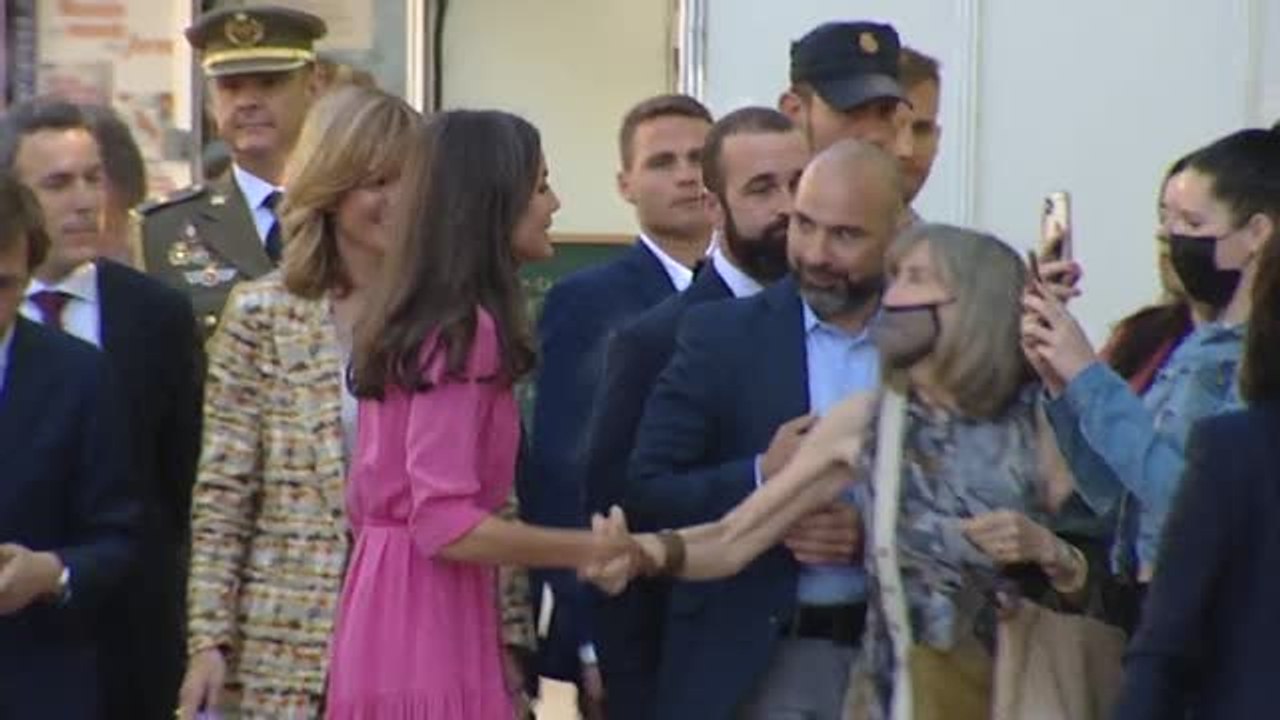 La reina Letizia inaugura la Feria del Libro de Madrid