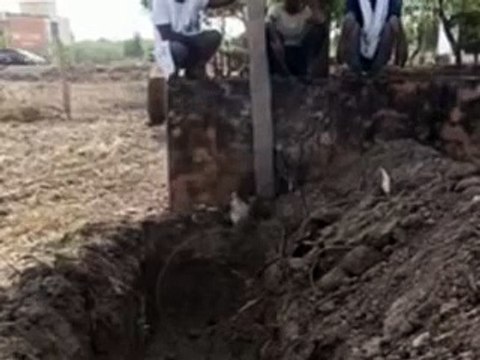 police station building: पुलिस थाना भवन की आवंटित जमीन का सीमाज्ञान कराकर खाई खुदवाई-video