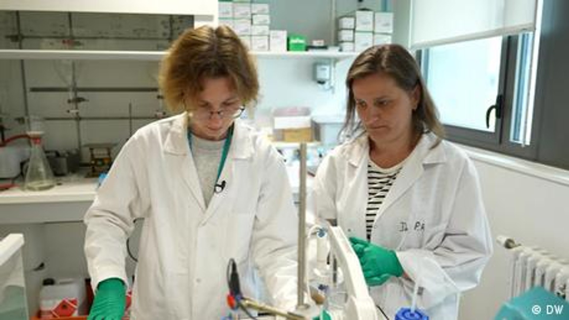 Ukraine war: Researchers on the run