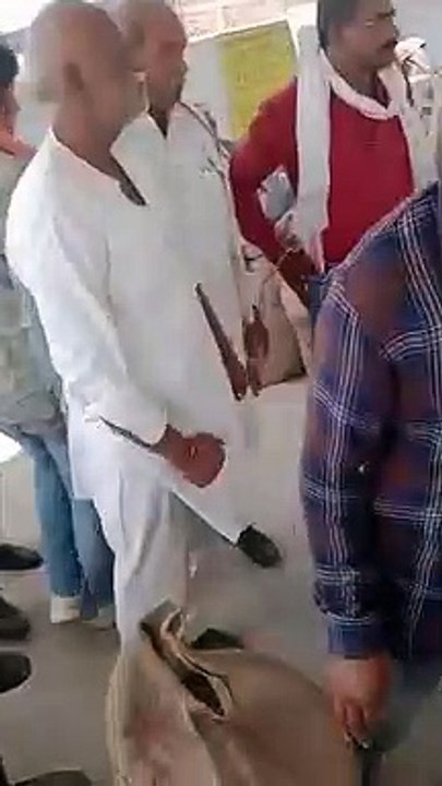 खरीद केन्द्र पर चने की अधिक तुलाई का मामला आया सामने
