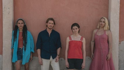 Joe Alwyn & 'Conversations with Friends' Cast Reveal Who's the Best Wingman | THR Interview