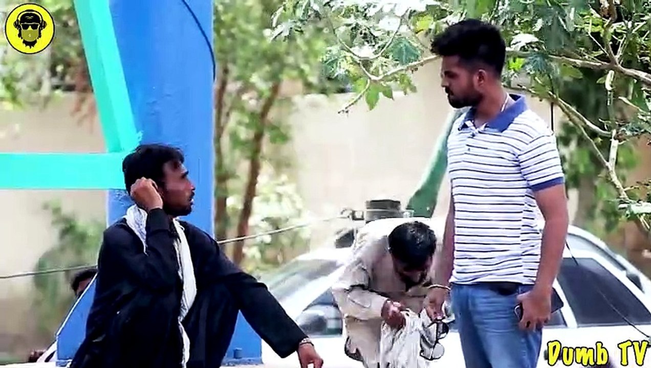Prank_Staring At Strangers_funny video