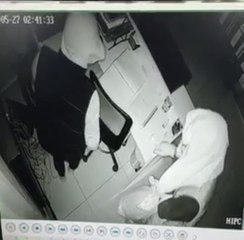 15 yaşındaki çocuk çaldığı televizyonla kaçarken yakalandı