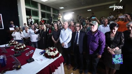 لحظة إعلان د. أشرف زكي حصول الفنان مجدي كامل على درجة الدكتوراه مع مرتبة الشرف