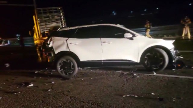 추돌사고 수습하다가...뒤따르던 차에 치인 2명 숨져 / YTN