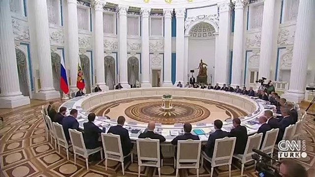 Zelenskiy'den Rusya'nın Donbas saldırılarına eleştiri