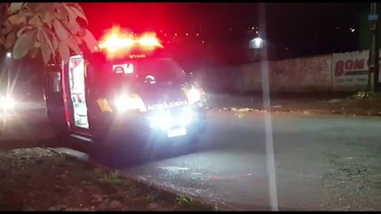 Ciclista fica ferido ao ser arremessado contra para-brisa de carro em Cascavel